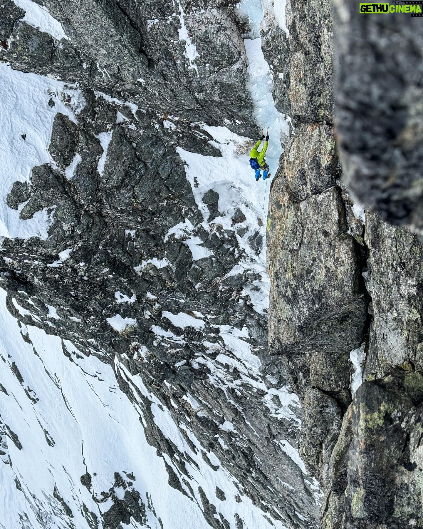 Kilian Jornet Instagram - Water is best when frozen.