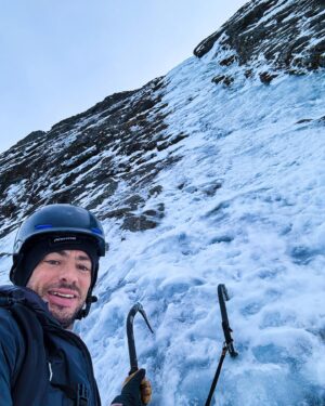 Kilian Jornet Instagram - It’s been a great week for alpine and ice climbing. After a very rainy October the sun came with the cold temperatures and ice has been forming well in Romsdal. 

I’m still tired from the walk in the Pyrenees, so training has been basically moving, recovering the sleep hours, the hans skin and the stiffness in joints and fascia’s. Climbing in the mountains is great for that. Moving at low intensity, while working on technical and mental / resources skills.