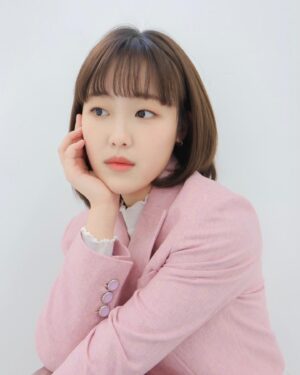 Kim Bo-yoon Instagram - 여기 보세요👀