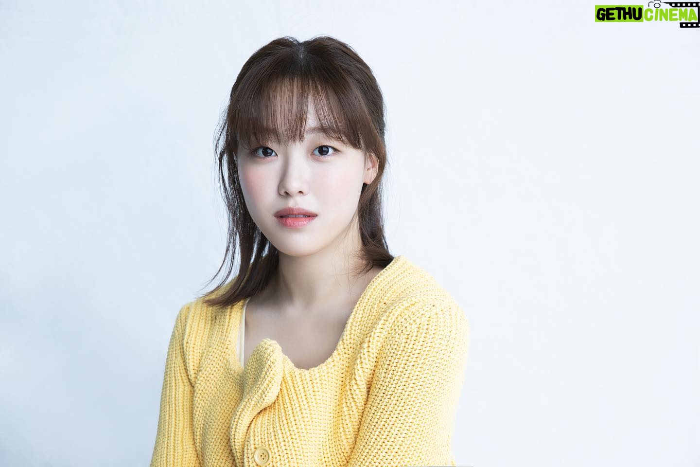 Kim Bo-yoon - 41.5K Likes -