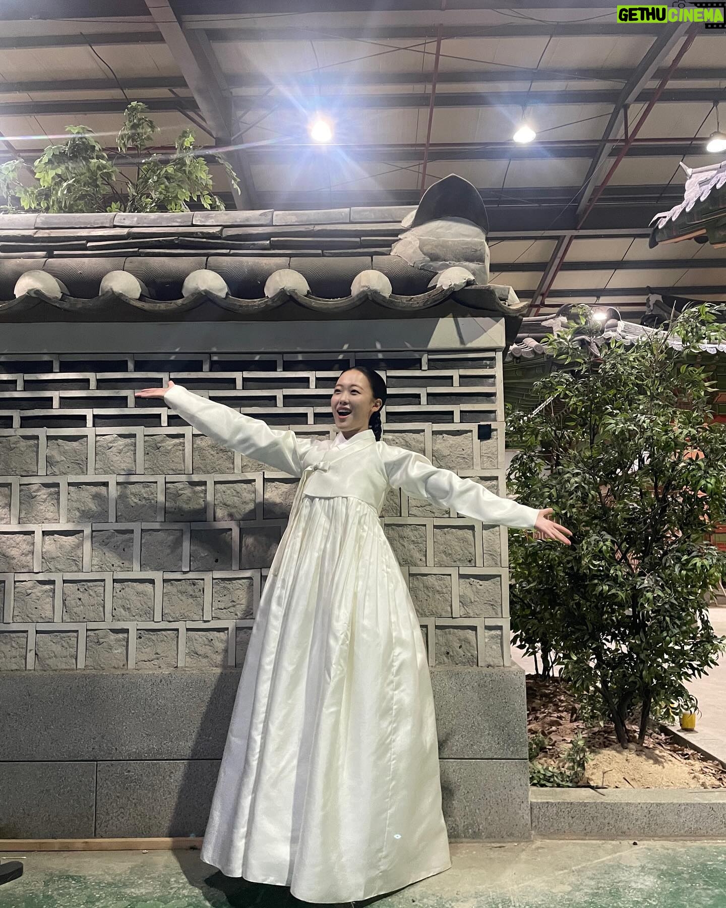 Kim Bo-yoon Instagram - 그동안 을 시청해주셔서 감사합니다🙇🏻♀️ #TVN #세작매혹된자들