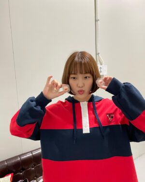 Kim Bo-yoon Instagram - 젤리사랑...🫶🏻
#netflix #thesoundofmagic #안나라수마나라