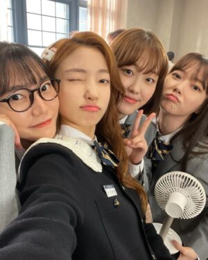 Kim Bo-yoon Instagram - 언제 봐도 짜릿한 오프닝🪄
#netflix #thesoundofmagic #안나라수마나라