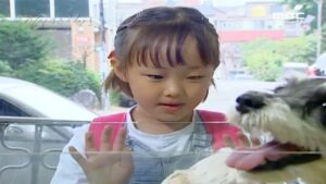 Kim Bo-yoon Instagram - 어린이날 선물🫶🏻
근데 진짜 선물은 내일 네시에 옴...🤍