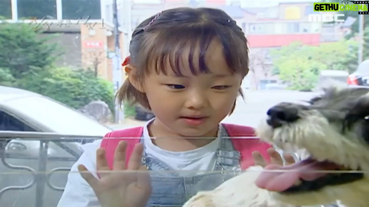 Kim Bo-yoon - 52.4K Likes - 어린이날 선물🫶🏻
근데 진짜 선물은 내일 네시에 옴...🤍