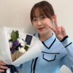 Kim Bo-yoon Instagram – 데뷔 9주년 축하해줘서 고마워요🙇🏻‍♀️💜