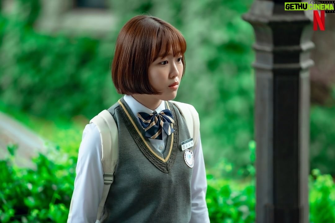 Kim Bo-yoon - 57.7K Likes - 효선언니 시선 속의 소희🦋
#netflix #thesoundofmagic #안나라수마나라