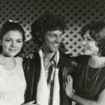 Kim Cattrall Instagram - Will never forget working with #JessicaWalter on ‘What really happened to the class of ‘65’ in 1977. She played my Mum & #LarryHagman my Dad. A dream job . RIP x Jessica #brookebowman A still with #JohnRubinstein & the brilliant Jessica.