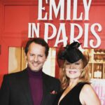 Kim Cattrall Instagram – Thanks @starmandarren and @netflix for such a fun opening in Paris🇫🇷 with ‘Emily in Paris’ 💋
@emilyinparis 
🎩 @philiptreacy