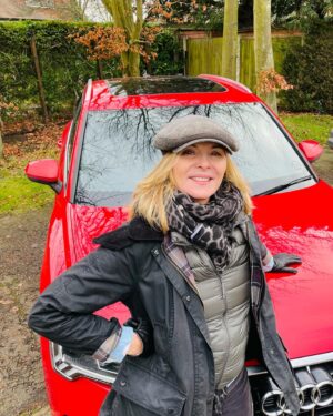 Kim Cattrall Instagram - Thanks for the ride! 🚘
@audiuk @audiukpress #roadtrip