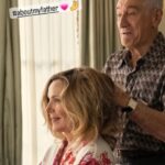 Kim Cattrall Instagram - The MOST memorable scalp message of my career. #RobertDeNiro @AboutMyFather #Lionsgate In Theaters NOW!
