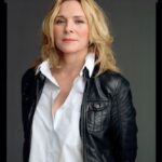 Kim Cattrall Instagram – #tbt Working with the brilliant portraitist #TimothyGreenfieldSaunders @tgs 2014