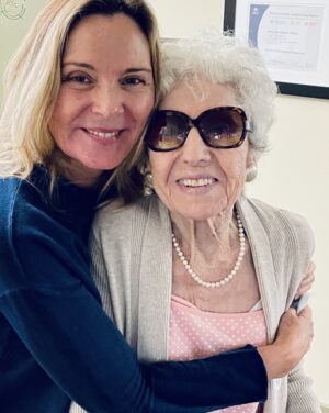Kim Cattrall Instagram - Happy Mum’s Day Mum. 93 Years young ❤️