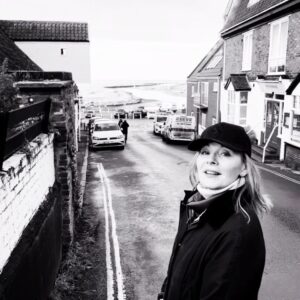 Kim Cattrall Instagram - There and back again..
#roadtrip