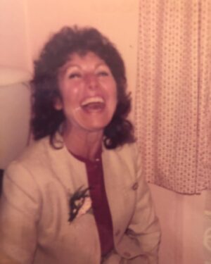 Kim Cattrall Instagram - Shane Cattrall 1929 - 2022 
Rest in peace Mum ❤️