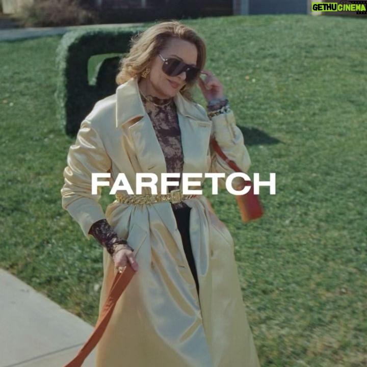 Kim Cattrall - 70.9K Likes - Thank you Farfetch !