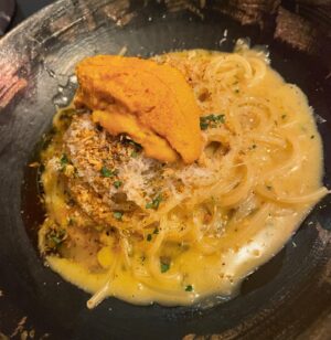 Kim Da-som Instagram - 🤪🤪🍗🍜🍝🍷🫶😘😘