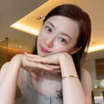 Kim Da-som Instagram – 오마니가 찍어준 사진👏🏻