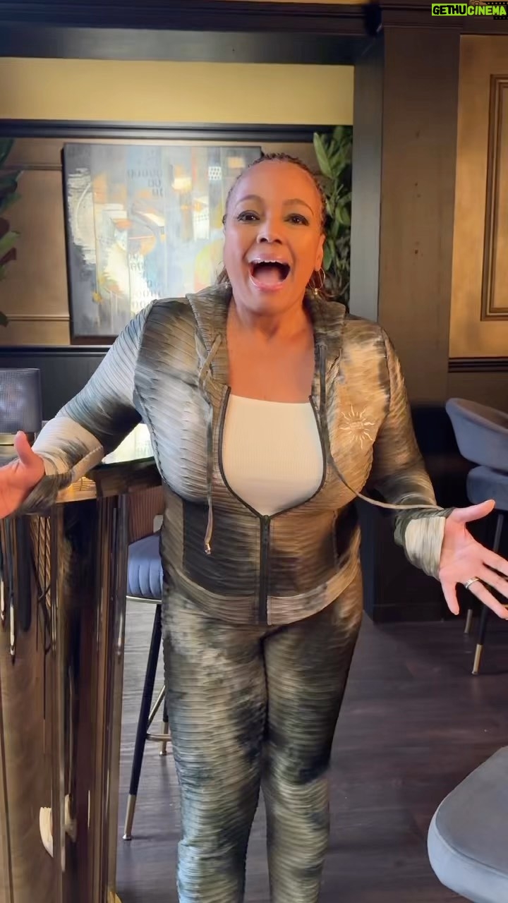Kim Fields Instagram - LAST CALL! Final days to register for my epic wellness weekend, Refresh Retreat! Come Retreat with me with awesome curated spaces, experiences and activations with a fantastic collection of wellness influencers and enthusiasts. Give yourself permission to be well June 7-9 in Stone Mountain GA. LINK IN BIO registration is required and closes May 21st! #wellness #joy #lifestyle #health #refresh #refreshretreatbykf