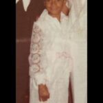 Kim Fields Instagram - Here’s what you need to know: Mommy sent this jumpsuit to me in a huge box of clothes and a coat she sent while on the road touring in “Hello Dolly!” with Pearl Bailey. It was a long rectangle box and she wrote a big note and set it on top of the clothes. I was so thankful and happy, I cried (like I’m doing now). It all meant so much to me. We were just starting our careers. I was always her daughter, never a competitor. She never stopped parenting me, no matter she was so young herself. Cut To: today Mommy sent me clothes for my retreat. And a coat. Decades later, when she’s envisions me in something, she will still get it. So Ima be cute and cozy at my retreat, cuz my mommy sees me like that. But right now, I’m a little girl, moved by my mommy’s love & thoughtfulness for me. Full pic on my story.