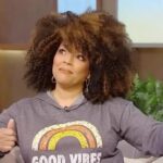 Kim Fields Instagram - TAMRON TUESDAY in my world 🥰🥂🥰 btw Im werkin on a trap jawn called I Luv How U Luv Upshaws 🎵 🤣👊🏽🎵 👀 THE UPSHAWS ON NETFLIX… new eps drop Aug 17th! @tamronhall @tamronhallshow @netflix @netflixisajoke @strongblacklead #theupshaws #trapmusic #trap #daytime #sitcom #comedy #family #heart #hearthealth #mentalhealth #mentalhealthawareness #selfcare #relatable