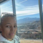 Kim Fields Instagram - Hang w/me at work for a min in Colorado Springs! ☀️🗻 #LittleGirlBlue #Broadway #theater #director #theaterbaby #ninasimone @kevinlandis #colorado #coloradosprings @uccsvapa #uccs