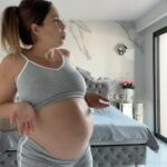 Kim Glow Instagram - Petite question aujourd’hui, pour les Mamans, j’hésite vraiment à lui proposer la tétine, pour éviter le problème de déformation des dents et du palais de en de Mamans ne la mette pas et ça se passe très bien même si il y a une majorité qui préfère la mettre, je me pose vraiment la question… J’arrive pas à me décider , vos avis ? #pregnancy #pregnant #pregnantbelly #kimglow