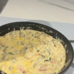 Kim Glow Instagram - Beurre 35 g Un peu d'huile d'olive Tomates cerises 6-8 Ail en tranches fines 2 Crème 80 g Gnocchi Mozzarella 100 g Parmesan 50 g Persil frais Basilic séché frais parfois, il faut savoir se faire plaisir😍 #food #foodblogger #foodstagram #foodies #foodlover #recette #recettefacile #kimglow #pregnancy #pregnant