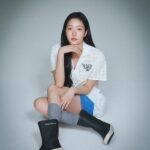 Kim Go-eun Instagram - @mardi_mercredi_official 🖤💋