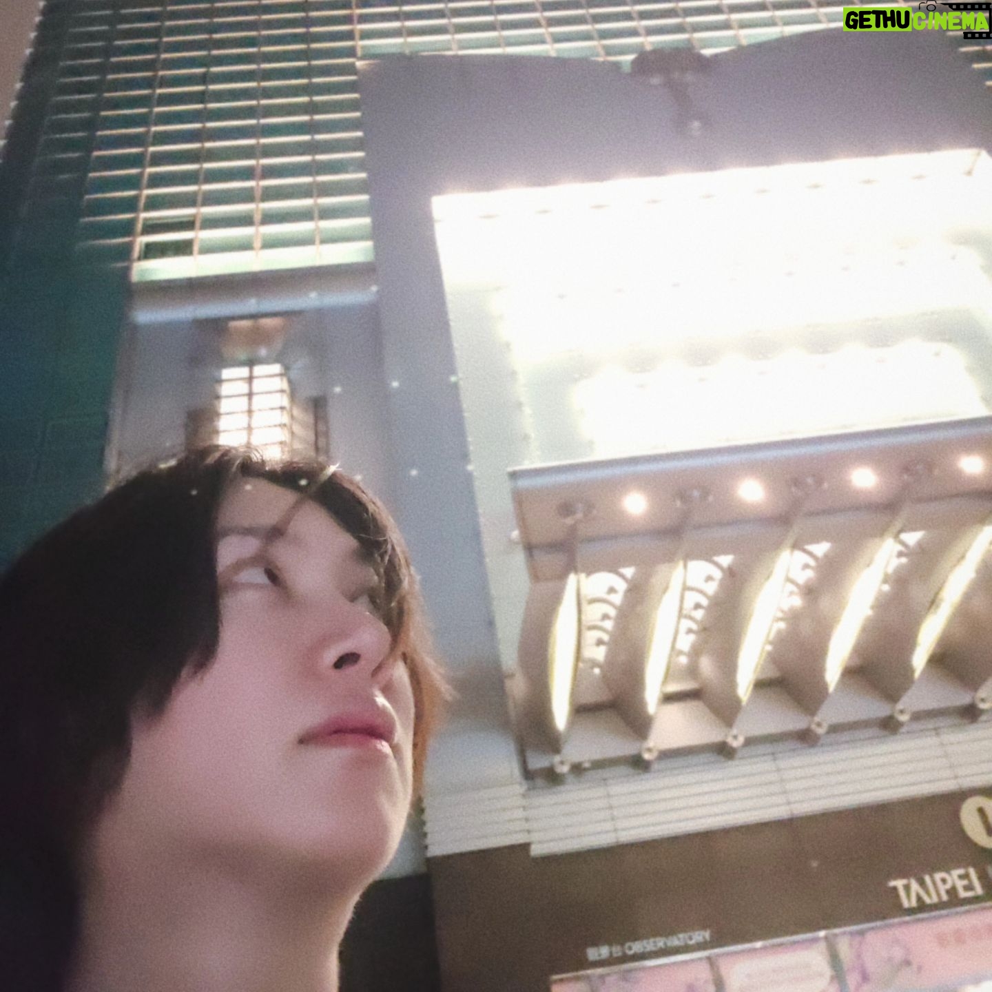 Kim Hee-chul Instagram - ๅฅฝๅ ่บ็ฃ๐ ่ๅฅฎ ่บ็ฃ๐ ๅนธ็ฆ ่บ็ฃ๐ ๆๆไฝ ่บ็ฃ๐คฉ ๆงๆ ่บ็ฃ๐ ๅ่ฑฌไธๆจฃ ้ๅธๆพ๐ท . . #TAIWAN #LSS #SJ