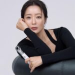 Kim Hee-seon Instagram - @medicube_ager 💋 #medicube_ager #voguekorea 𝕍𝕆𝔾𝕌𝔼 𝕊𝕖𝕡𝕥𝕖𝕞𝕓𝕖𝕣 𝕚𝕤𝕤𝕦𝕖 🤍