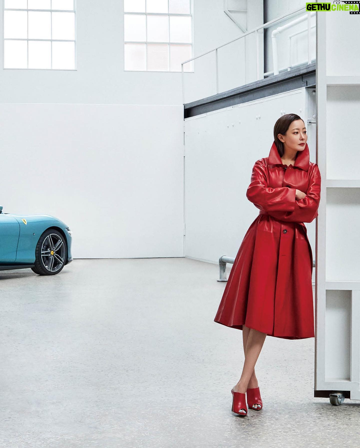 Kim Hee-seon Instagram - W / #더네이버 The Neighbor @ferrari.fmk ❤️
