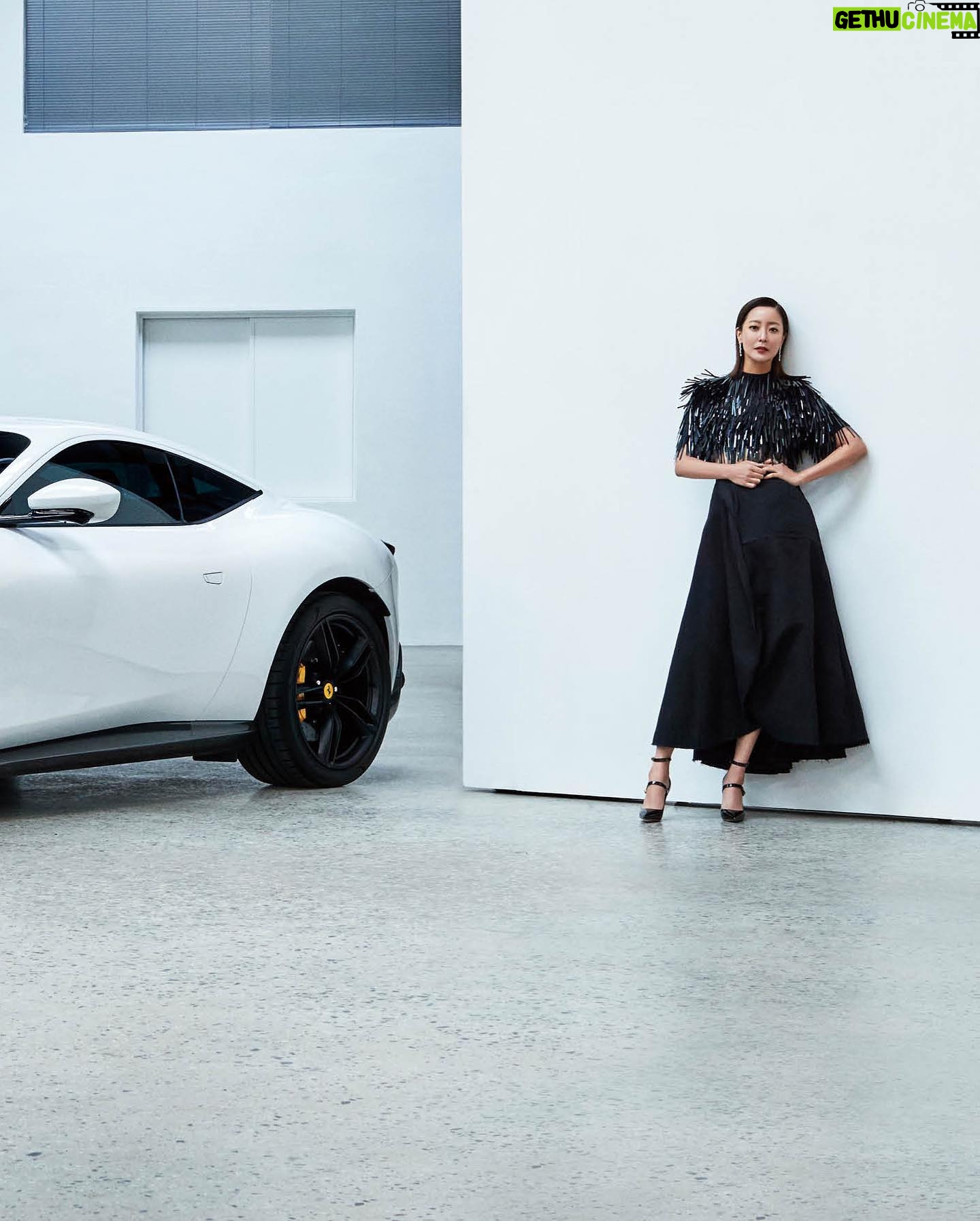 Kim Hee-seon Instagram - W / #더네이버 The Neighbor @ferrari.fmk ❤️