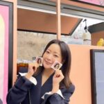 Kim Hee-seon Instagram - 이 ~ 밤의 끝을잡고~~~ 🎵🎶🎵🎶우리의 영원한 R&B 황제의 커피차💛soul 이 담긴 커피차🩵 센스쟁이 조한오빠, 이뿐 상원언니~ 고마워용 🙏🙏🙏