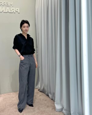 Kim Hieora Instagram - 프리다 시츠했던 날 💃