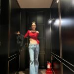 Kim Hieora Instagram - 어제 경소 시사회 너무 행복했! *필광오빠가 내게 너 팀버튼 감독님 작품에 나오는 캐릭터같다고 했다^^^^^^^^^^^^ ㄱㅇㅅ…
