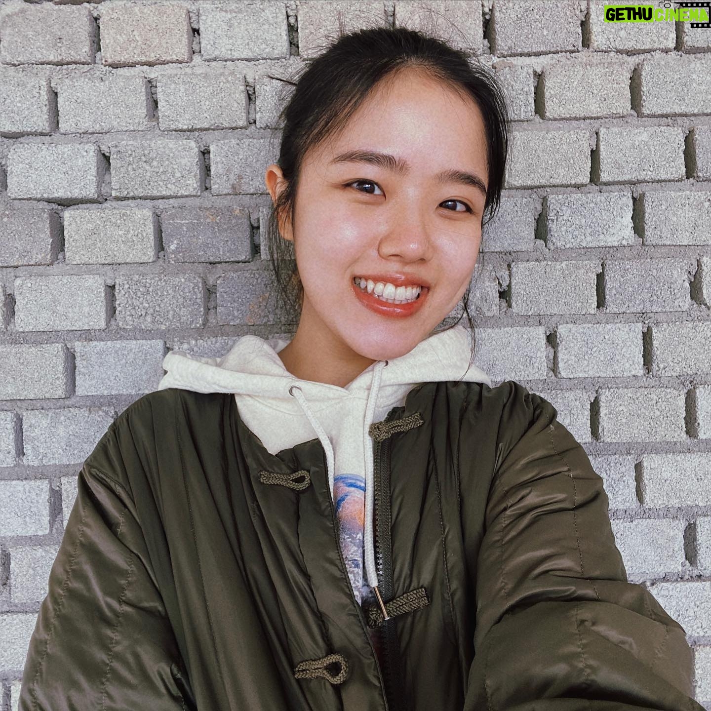 Kim Hyang-gi - 52.1K Likes - 잘지내고있음