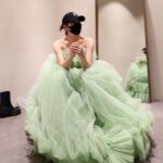 Kim Hye-soo Instagram – 청룡영화상 마지막 드레스 피팅 
@stylist_boo 
@hyez_23