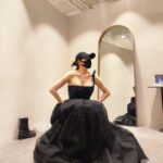 Kim Hye-soo Instagram – 청룡영화상 마지막 드레스 피팅 
@stylist_boo 
@hyez_23