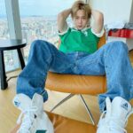 Kim Hyo-jong Instagram - 🔨🔨🌿☘️