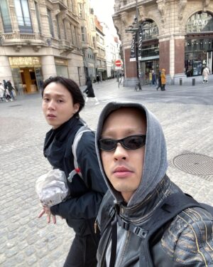 Kim Hyo Jong Instagram - 🇫🇷🖤