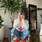 Kim Hyo-jong Instagram - 🪑🌵☀️