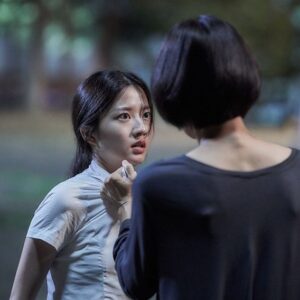 Kim Hyun-soo Instagram - 모두 여고괴담6 모교보러 영화관으로
교교..
#여고괴담여섯번째이야기 #모교 #6월17일개봉