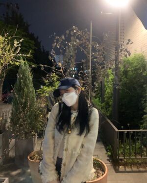 Kim Hyun-soo Instagram - 따뜻한 날🤍