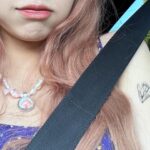 Kim Ji-woo Instagram - Hitchhiker 💟