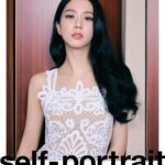 Kim Jisoo Instagram - #selfportraitwithJisoo @mrselfportrait ♥️