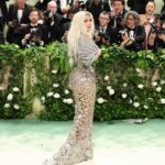 Kim Kardashian Instagram - Magical dreams do come true at the Met, thank you @jgalliano @lexyroche and the entire @maisonmargiela team that made this vision come to life! ✨ including my glam team @superrrdani @mariodedivanovic @chrisappleton1 I am forever grateful.