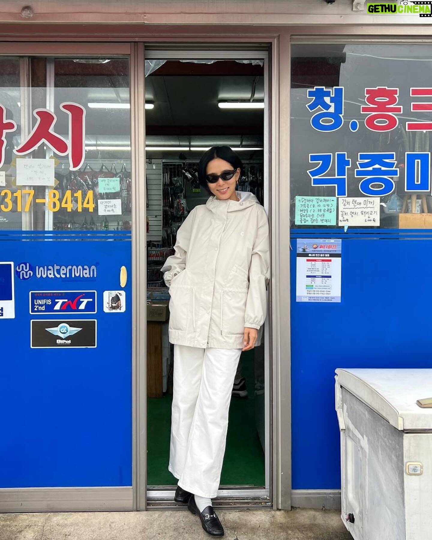 Kim Na-young Instagram - 비오는 여수에서 1박2일, 행복이 방울방울🫧🐡☔️🩵🍚