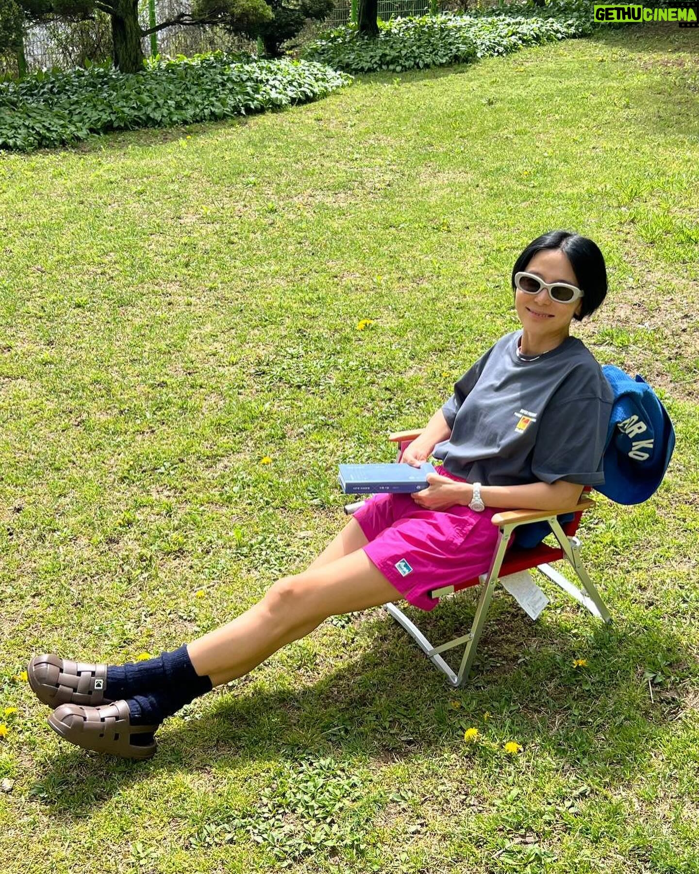 Kim Na-young Instagram - 코닥 입기 참 좋은 계절입니다☀️ 다들 메모 부탁해요💛💛💛💛 @kodakstyle_kr