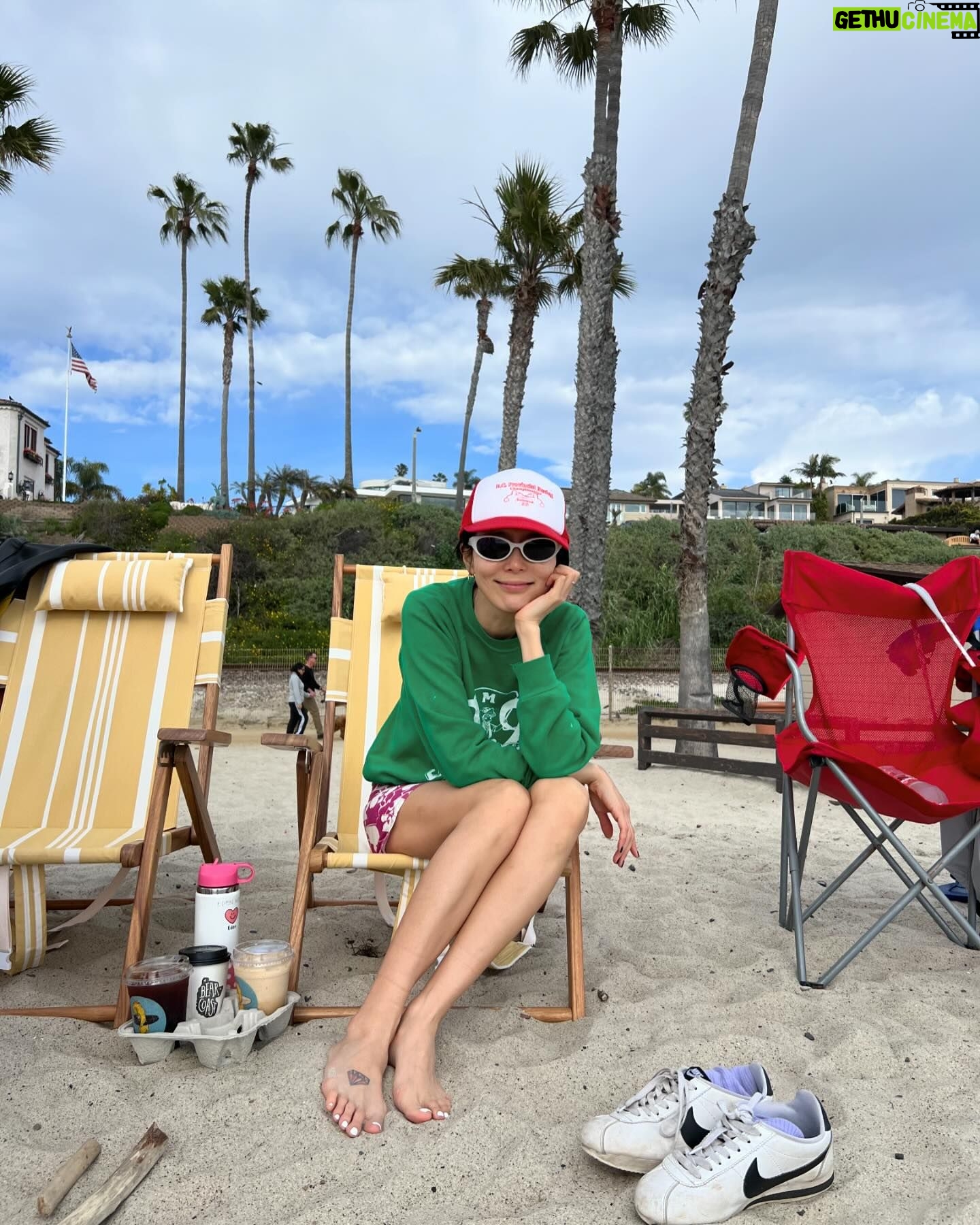 Kim Na-young Instagram - 원반던지기 잘 못해서 신우가 화를 조금 냈지만 그래도 즐거웠던 오늘의 LA 🥏🌴